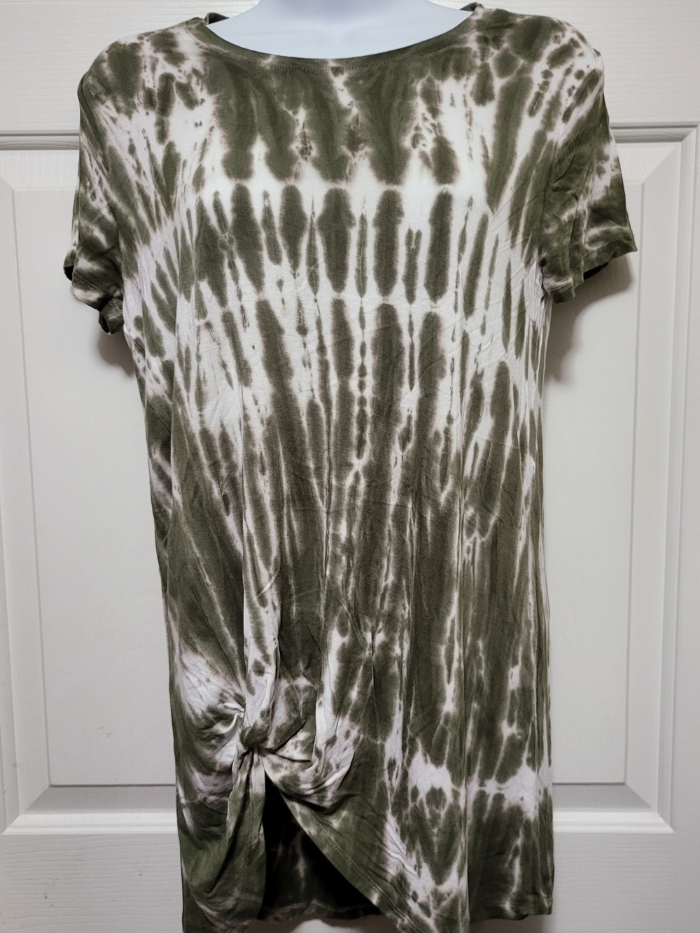Angels Olive & White Tie-Dye Short Sleeve Tee with Front Knot